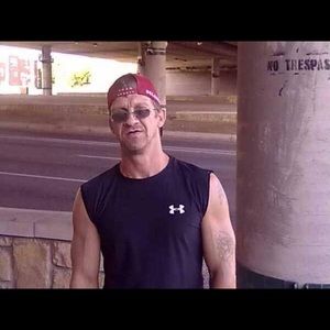 Meet your Posher, Johnathan